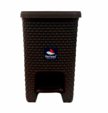 LIXEIRA NATURALLE RETANGULAR RATTAN C/PEDAL 1 - Distribuidora 12 de Outubro